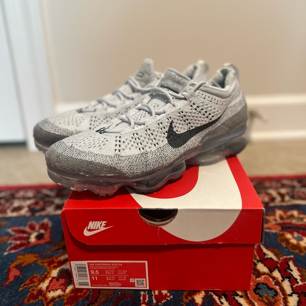 Nike VaporMax Flyknit Athletic Shoes Gray and Black